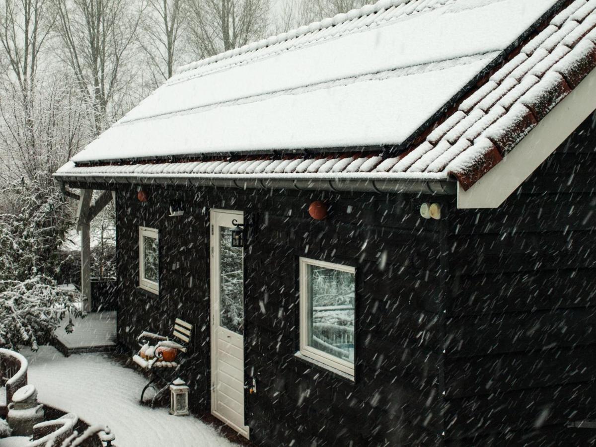 Bed & Breakfast De Schuur Inn Numansdorp Exterior foto